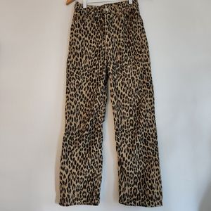 SUMMER SALE Levi's ribcage straight leopard corduroy pants